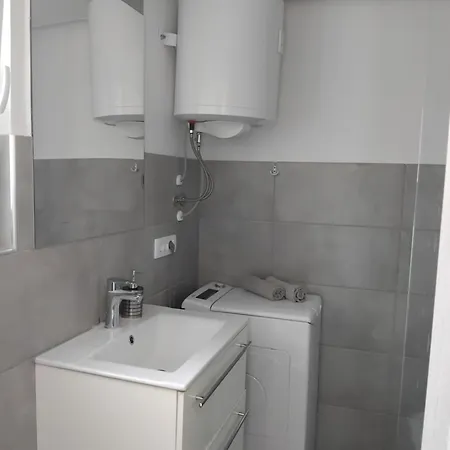 شقة Apartmaja Eva&pia