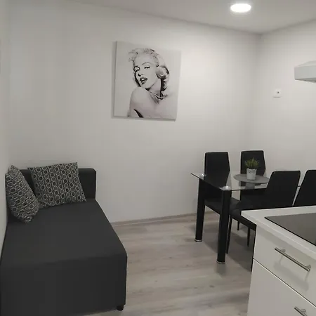 Apartmaja Eva&pia Apartment